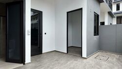Kovan Road (D19), Terrace #563300481